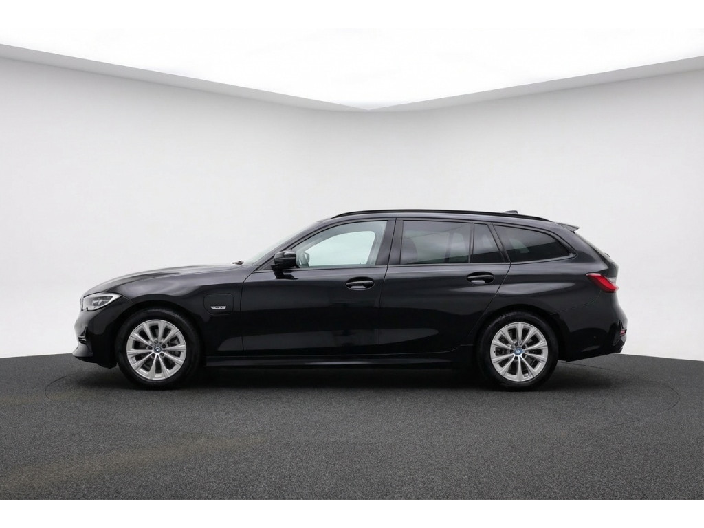 48305101-2.jpg