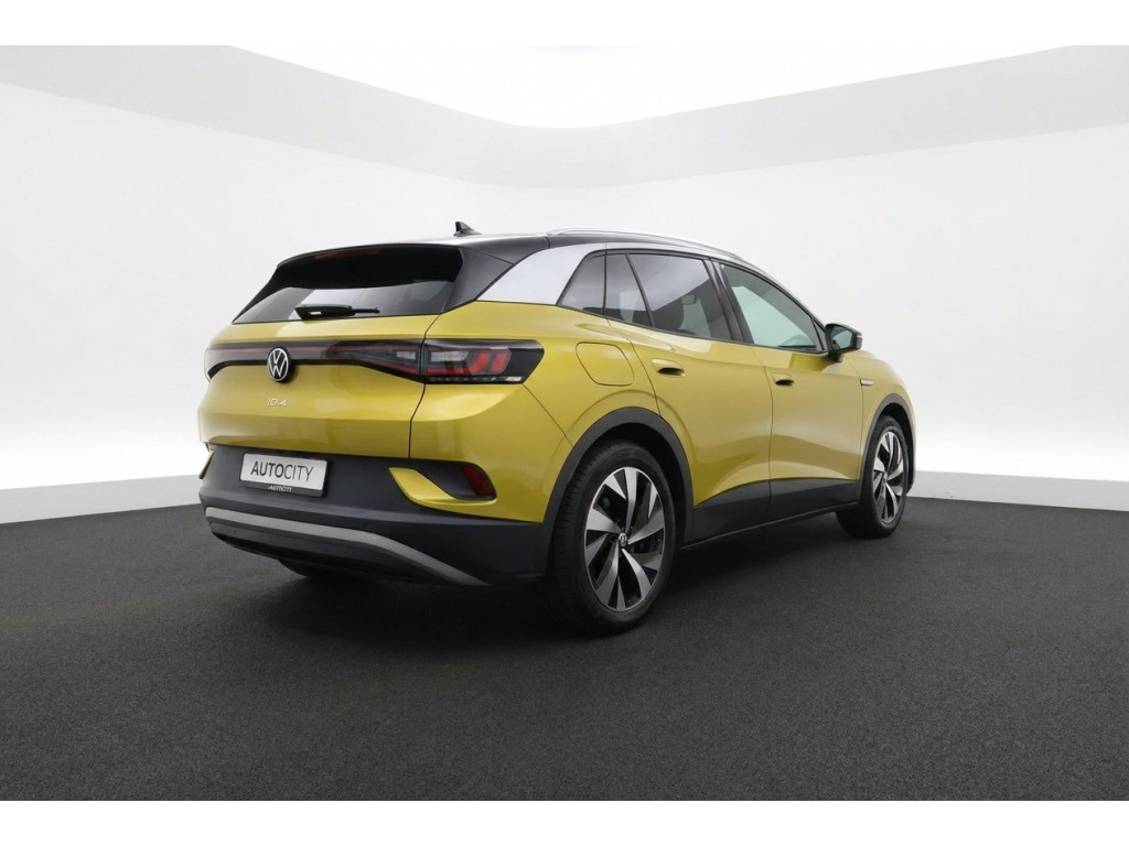 50907323-2.jpg