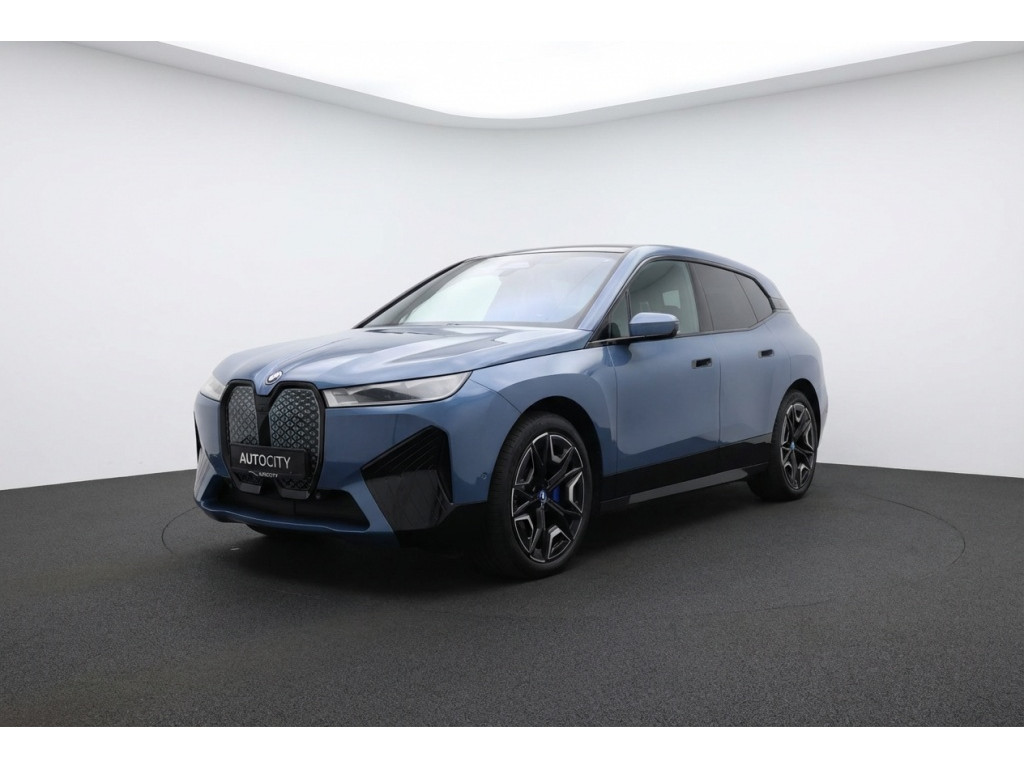 52536882