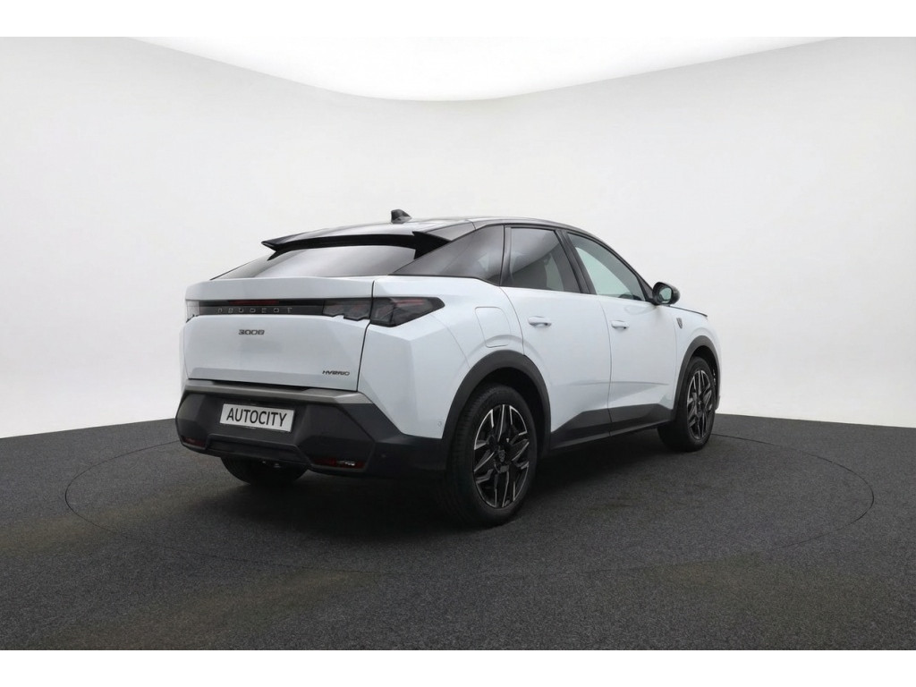 52884795-3.jpg