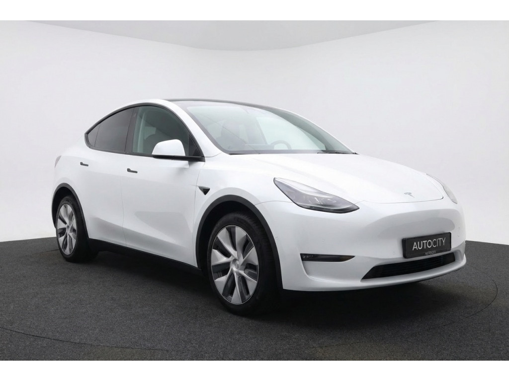 52888496-2.jpg