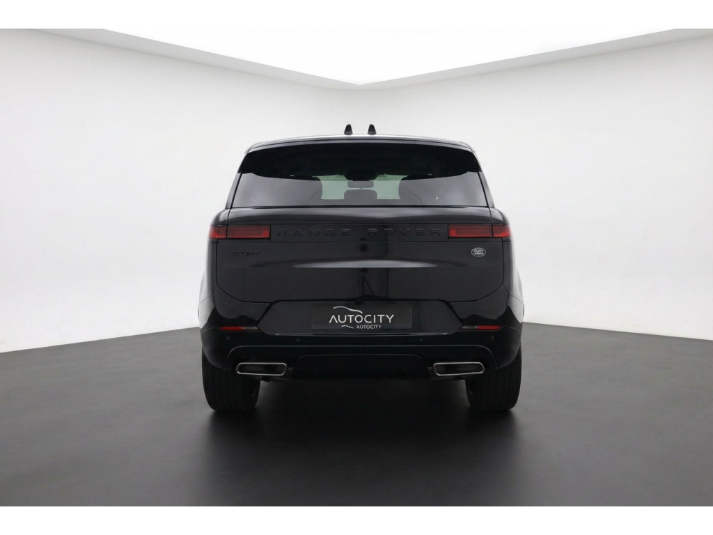 53048966-3.jpg