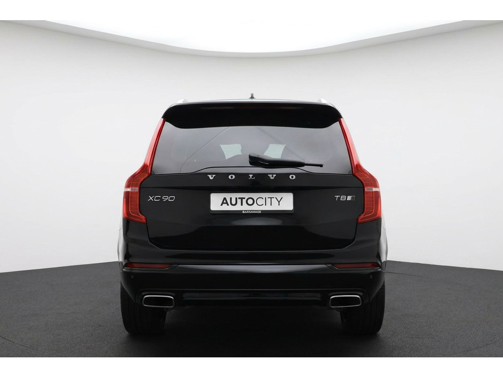 55137430-3.jpg