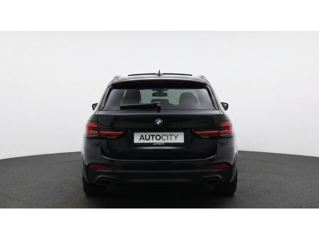 55386597-2.jpg
