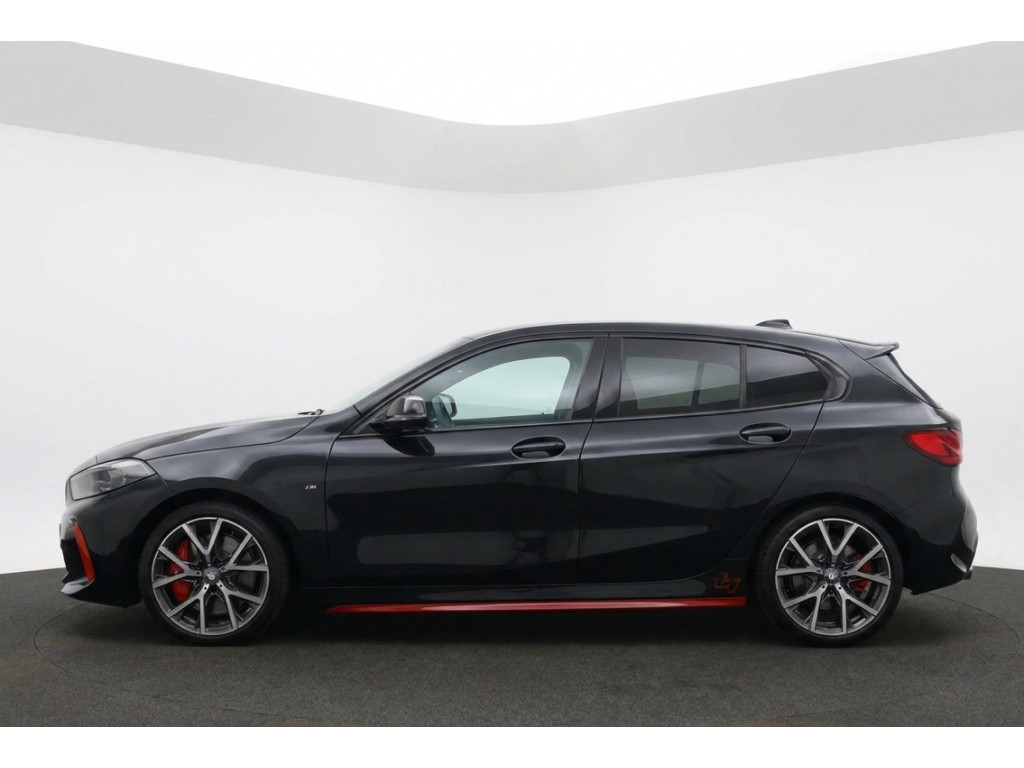 56369242-1.jpg