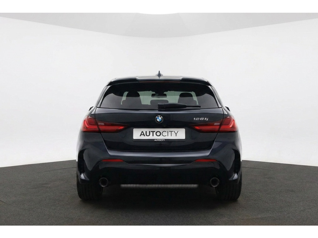 56369242-2.jpg