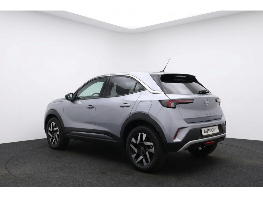 56401880-2.jpg