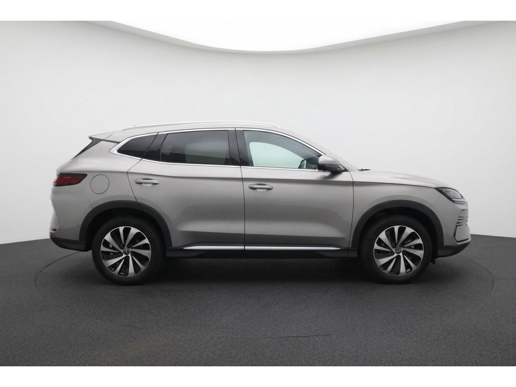 56771533-3.jpg