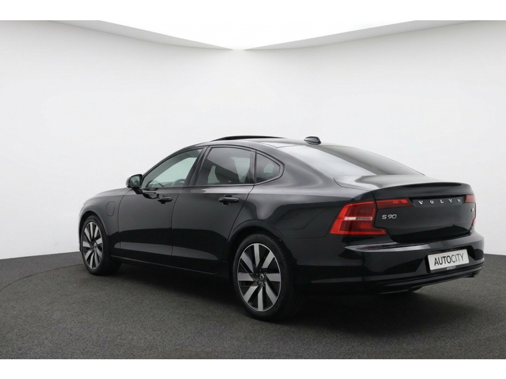 56837017-2.jpg