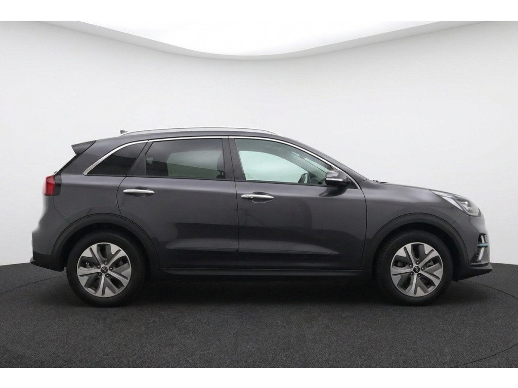 56888539-1.jpg